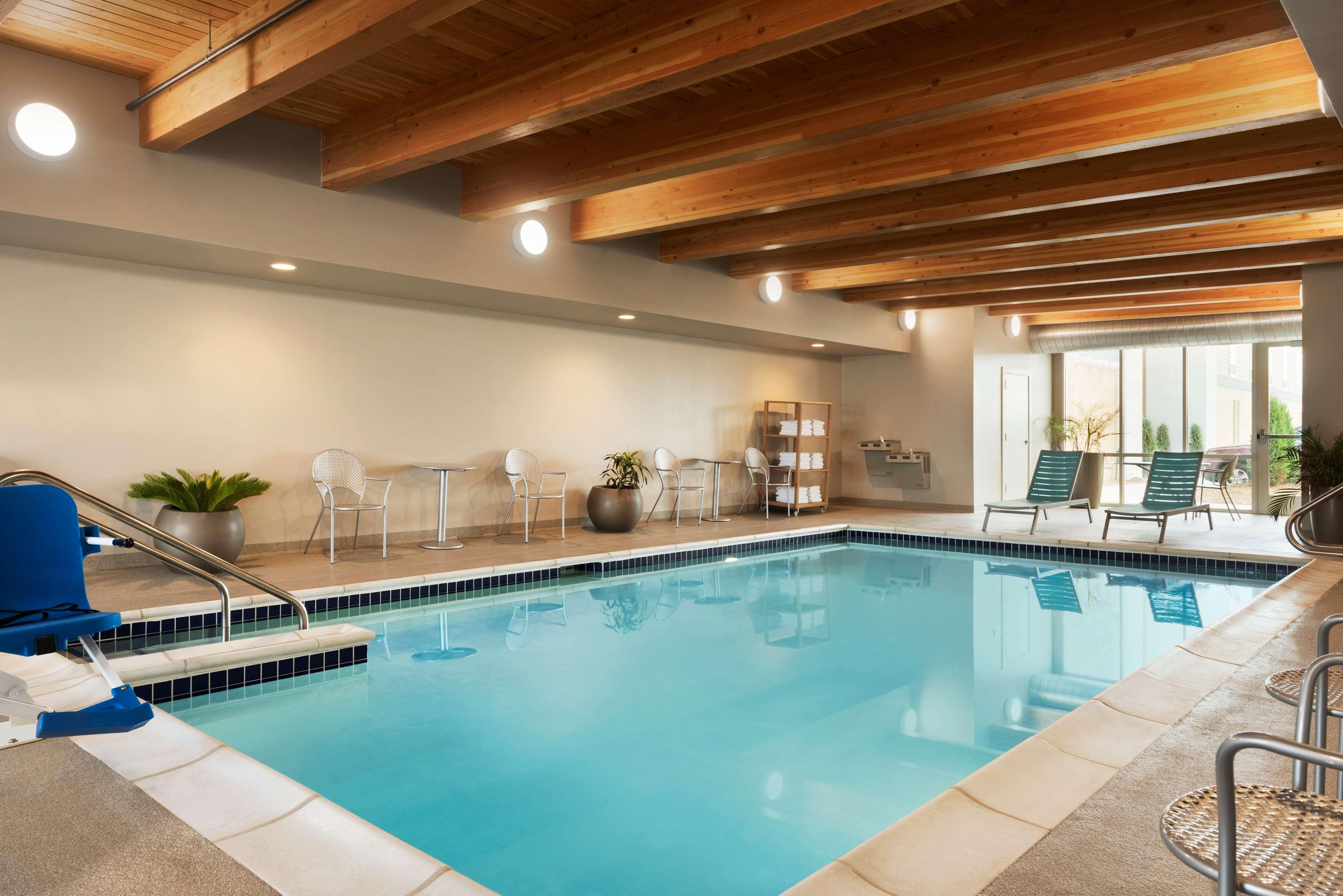ווקשה Home2 Suites By Hilton Milwaukee Brookfield מראה חיצוני תמונה