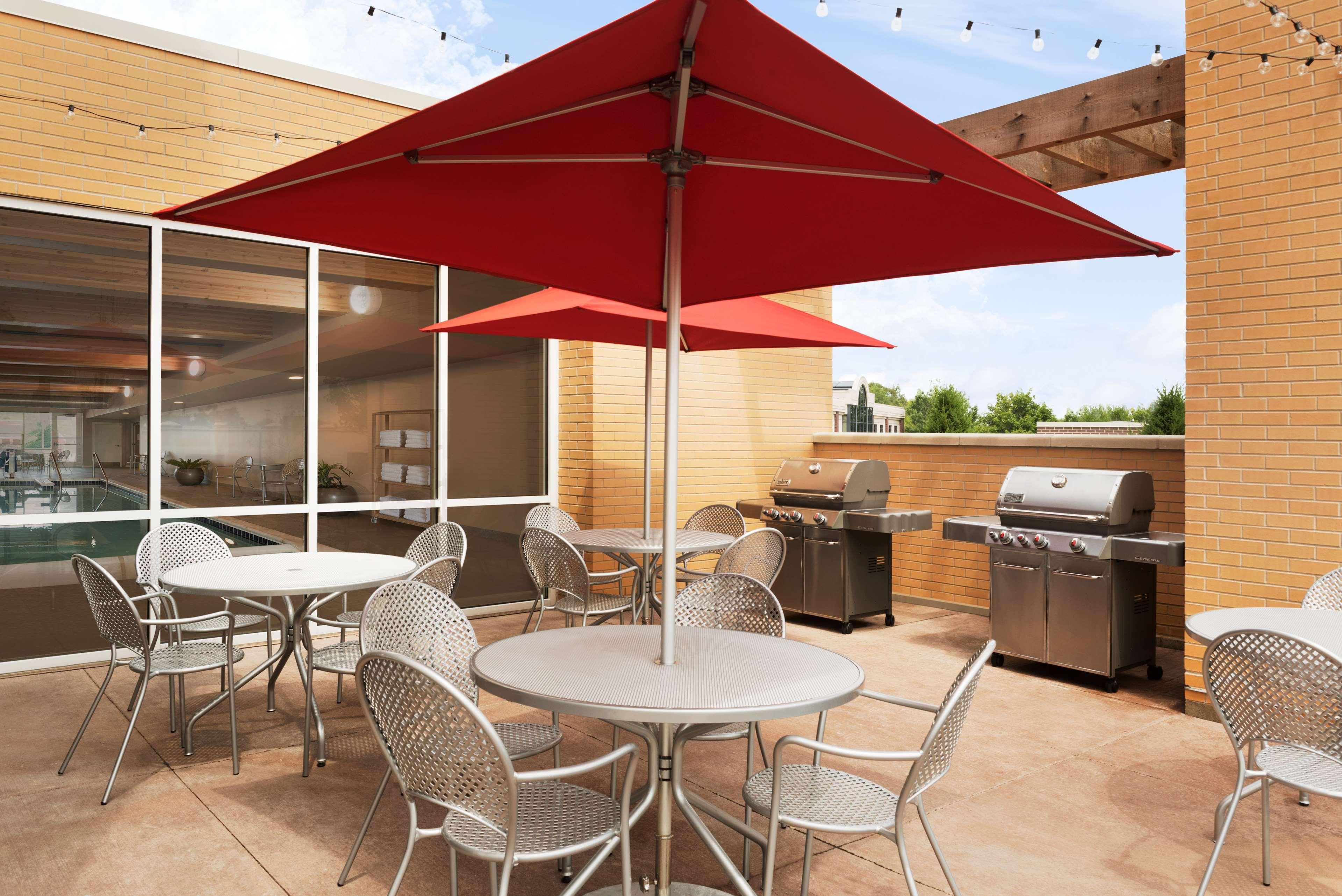 ווקשה Home2 Suites By Hilton Milwaukee Brookfield מראה חיצוני תמונה