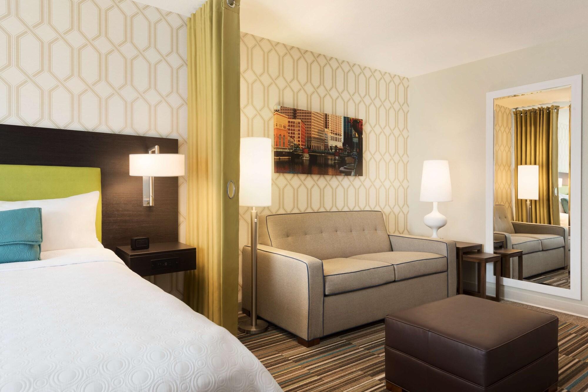 ווקשה Home2 Suites By Hilton Milwaukee Brookfield מראה חיצוני תמונה