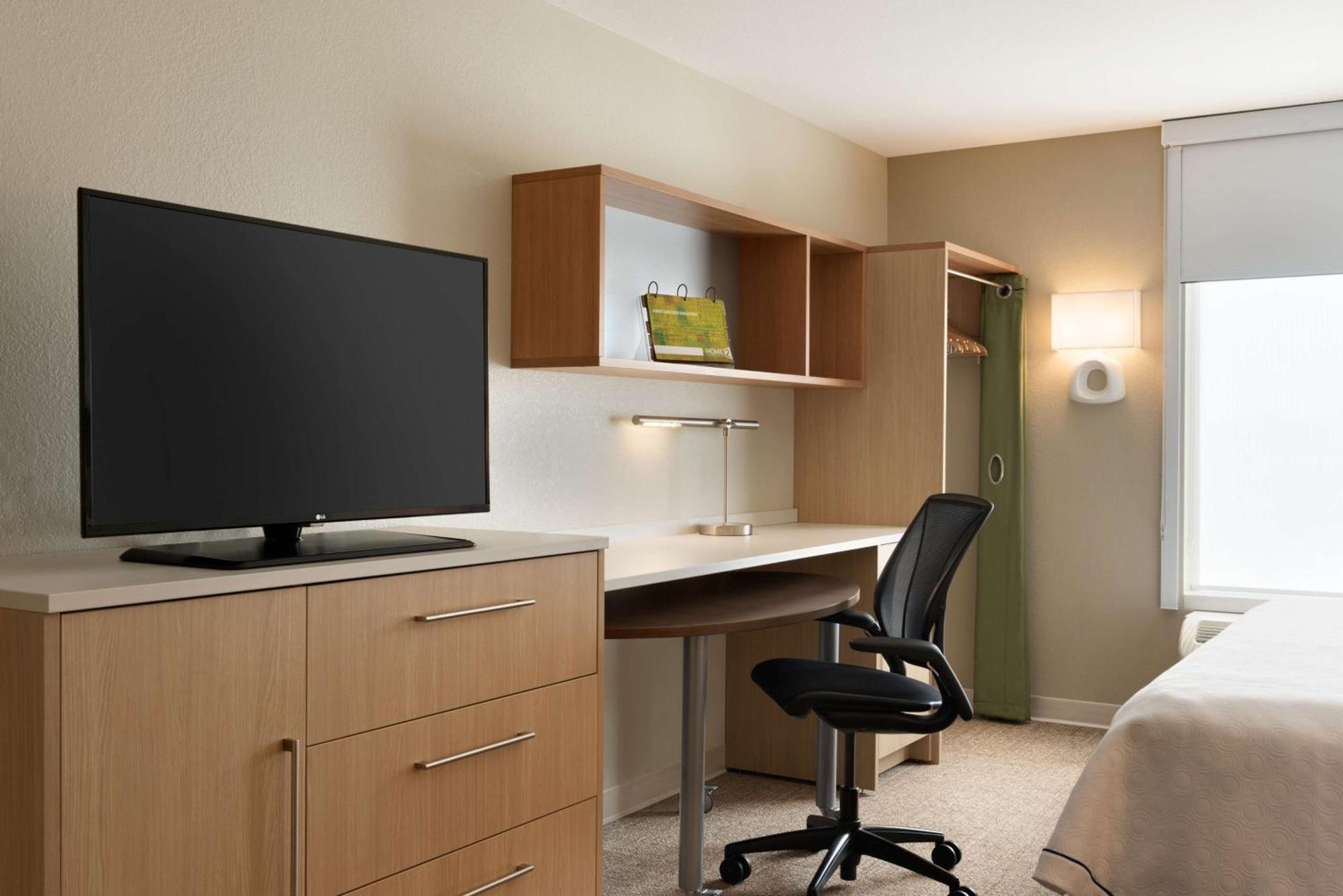 ווקשה Home2 Suites By Hilton Milwaukee Brookfield מראה חיצוני תמונה