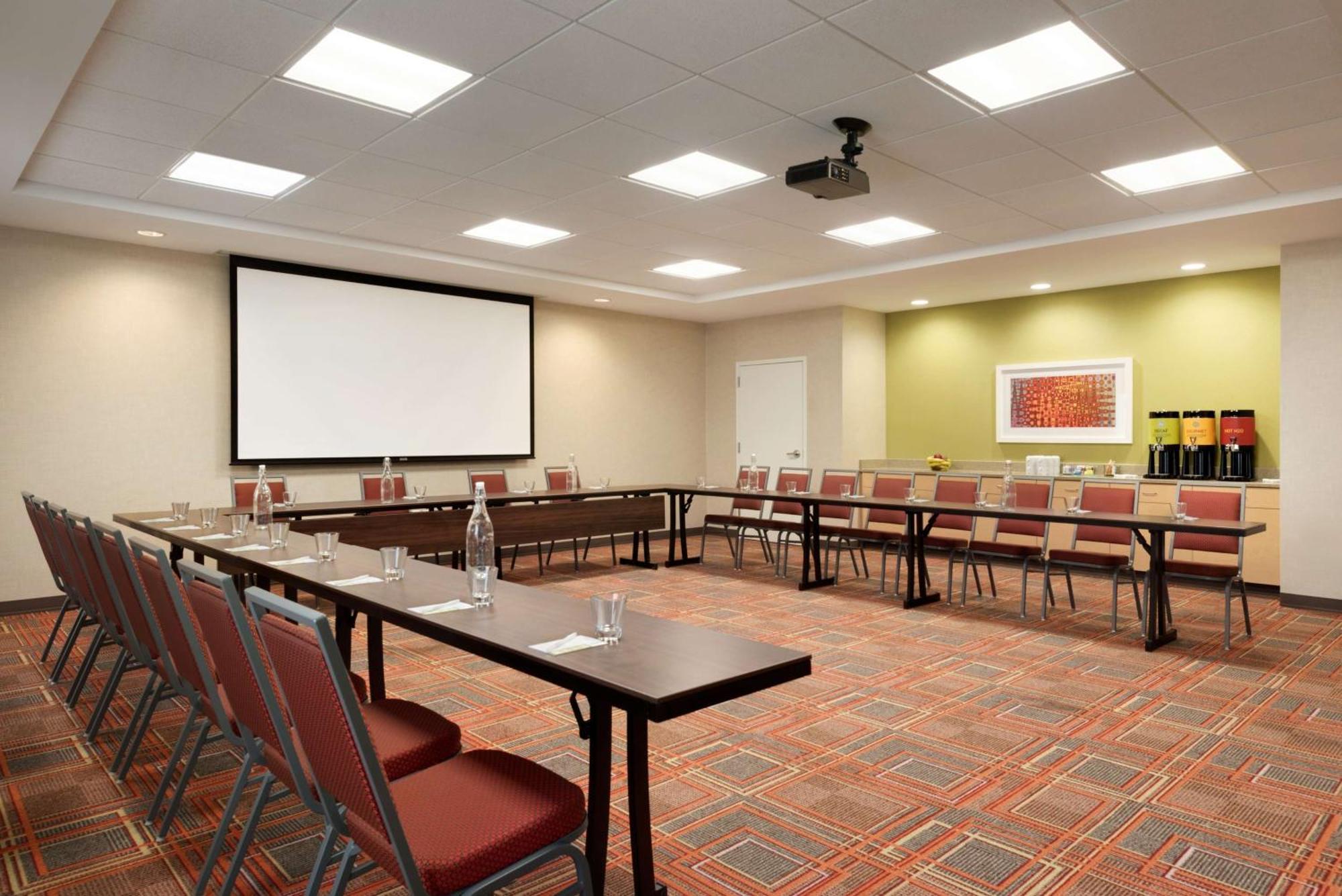ווקשה Home2 Suites By Hilton Milwaukee Brookfield מראה חיצוני תמונה