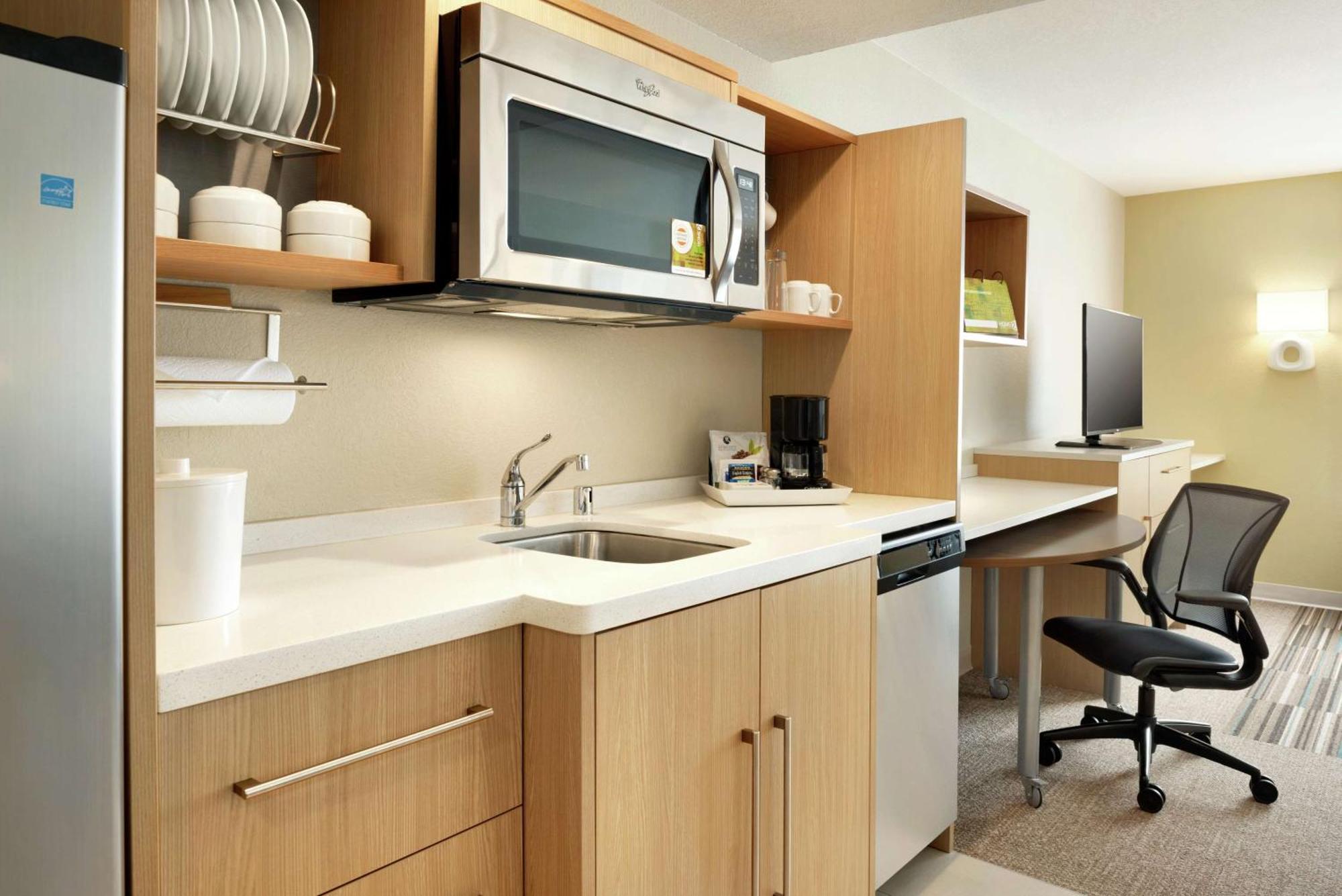 ווקשה Home2 Suites By Hilton Milwaukee Brookfield מראה חיצוני תמונה